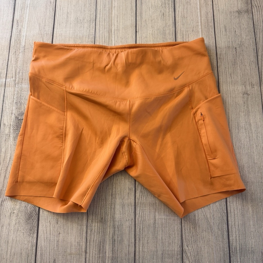 Nike Go Women's 8" High-Waisted Firm-Support Shorts (Plus Size) w/Pockets 2X‎